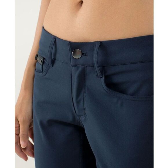 Lululemon Urbanite Pant, Inkwell, Sz 6, GUC - Picture 7 of 11